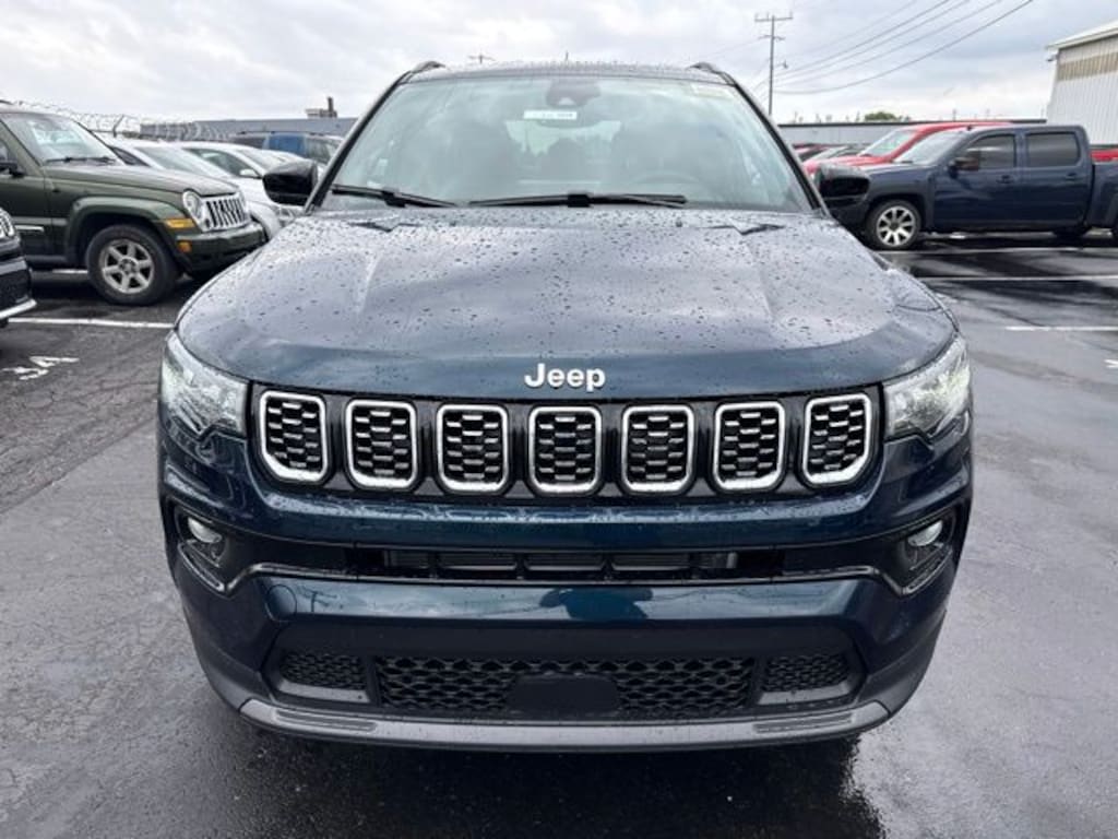 New 2026 Jeep Compass LIMITED 4X4 Sport Utility