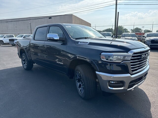 2026 Ram 1500 Laramie photo 3