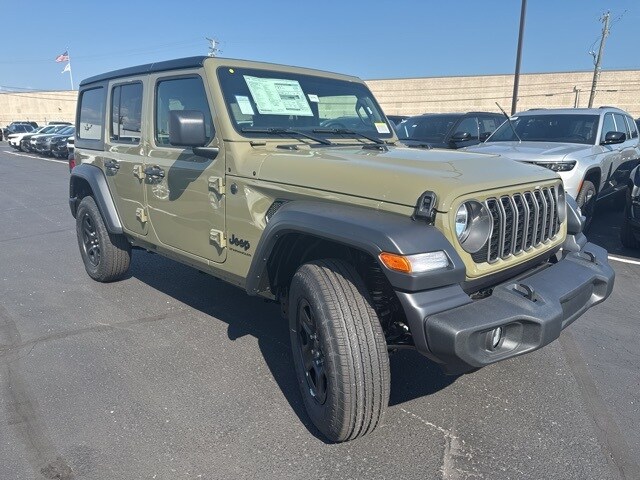 2025 Jeep Wrangler Sport photo 3