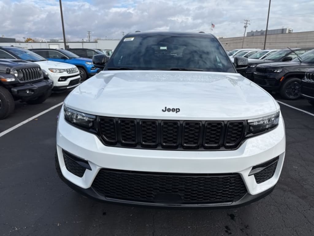 New 2025 Jeep Grand Cherokee LIMITED 4X4 Sport Utility