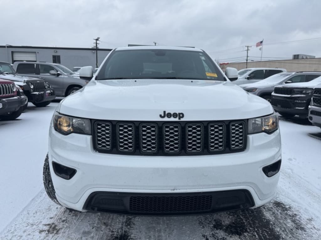 Certified 2020 Jeep Grand Cherokee Laredo SUV