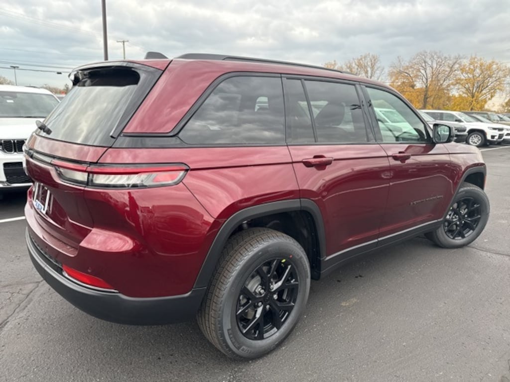 New 2025 Jeep Grand Cherokee ALTITUDE X 4X4 Sport Utility