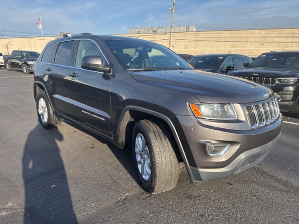 Used 2016 Jeep Grand Cherokee Laredo 4x4 SUV