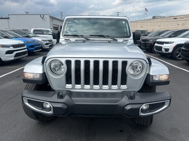 Used 2023 Jeep Gladiator Overland with VIN 1C6HJTFG8PL523661 for sale in Roseville, MI