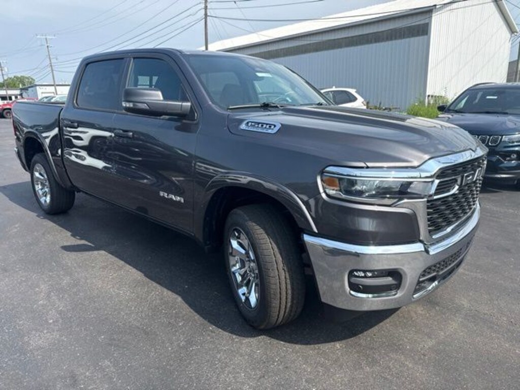 New 2026 Ram 1500 BIG HORN CREW CAB 4X4 5'7 BOX Pickup