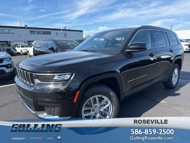 2025 Jeep Grand Cherokee L Laredo's photo