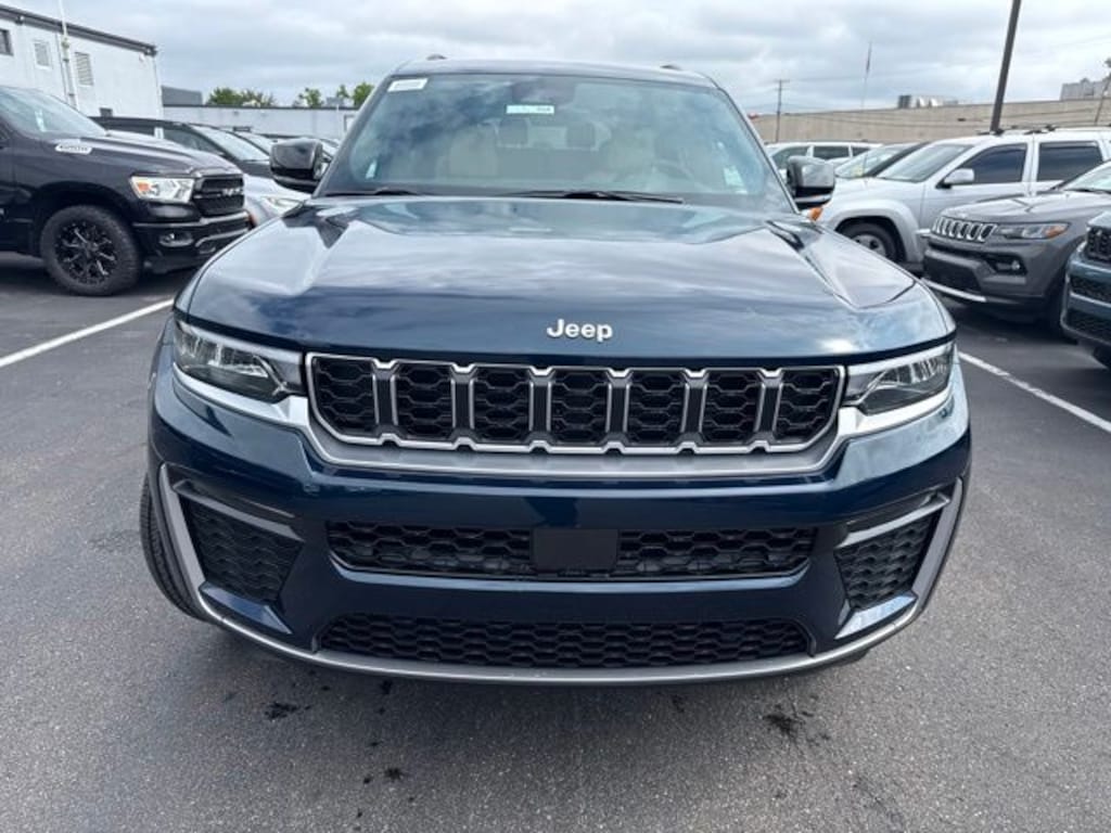 New 2026 Jeep Grand Cherokee L L LIMITED 4X4 Sport Utility