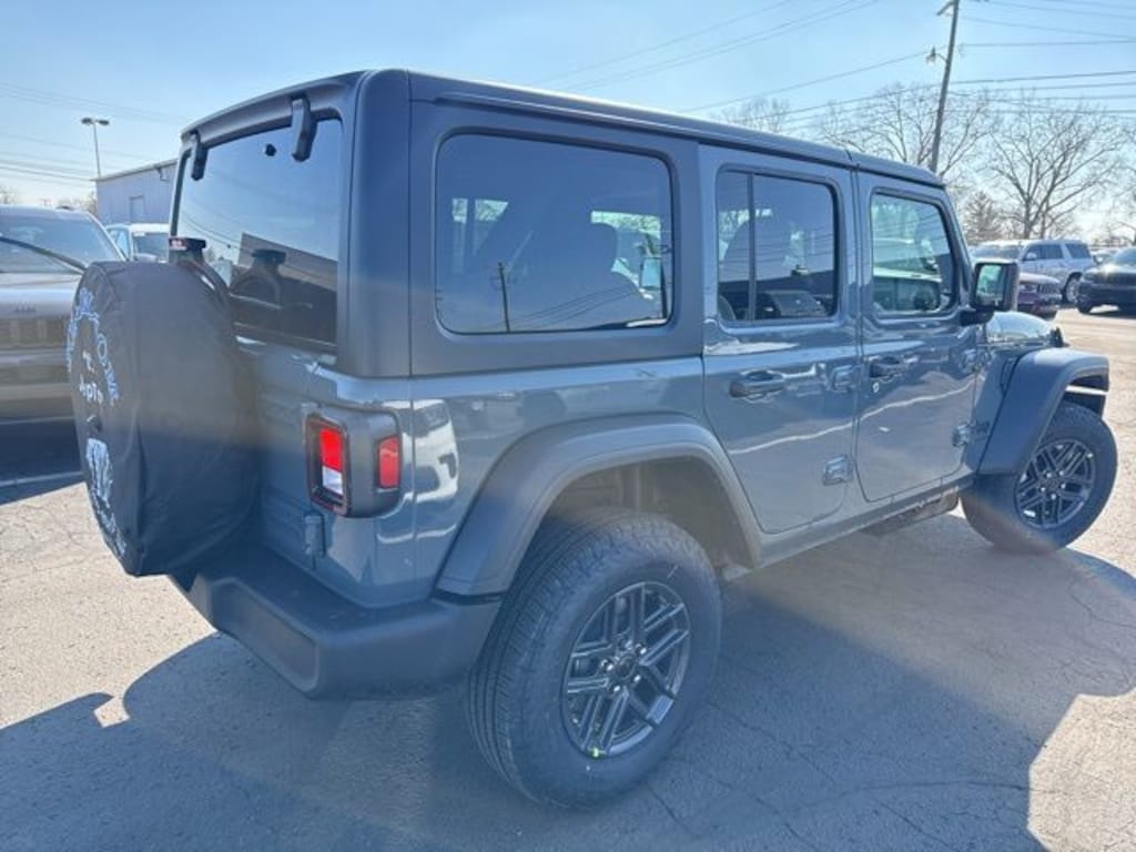 New 2026 Jeep Wrangler 4-DOOR SPORT S Sport Utility