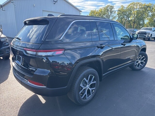 2025 Jeep Grand Cherokee Limited photo 4