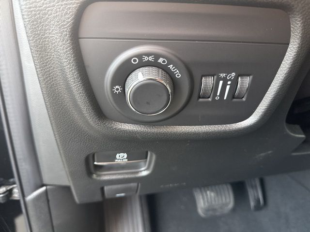 2026 Jeep Grand Cherokee Laredo - Photo 12