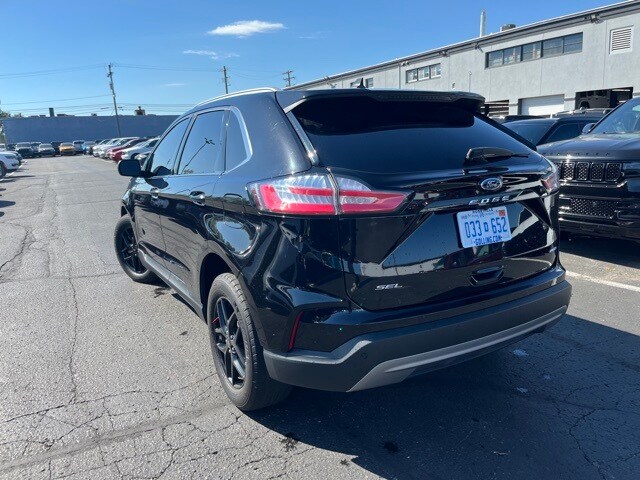 2024 Ford Edge SEL photo 3