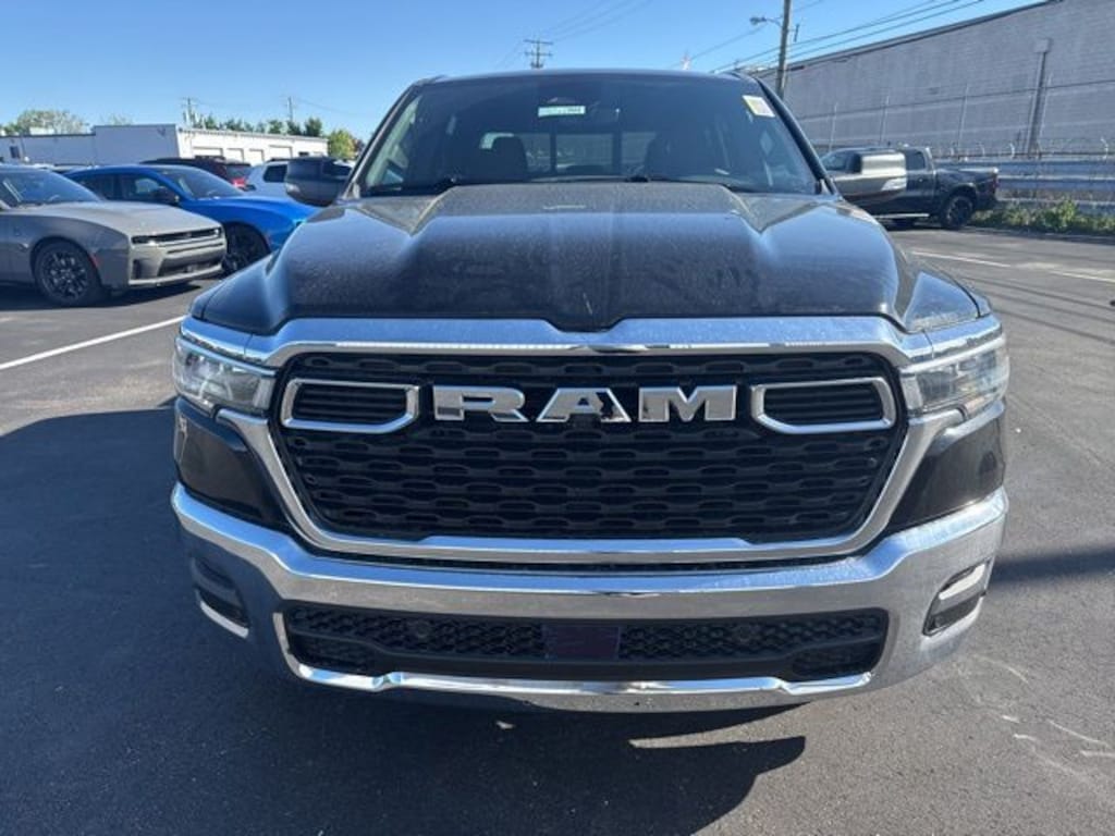 New 2026 Ram 1500 BIG HORN CREW CAB 4X4 5'7 BOX Pickup