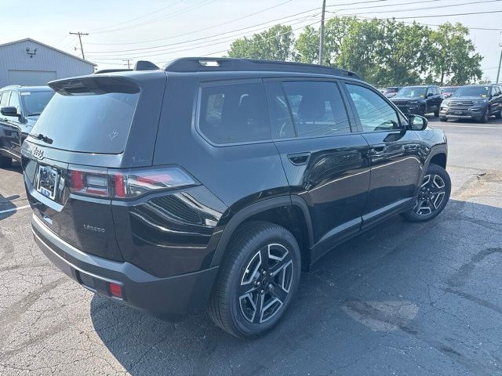 New 2026 Jeep Cherokee LAREDO 4X4 Sport Utility