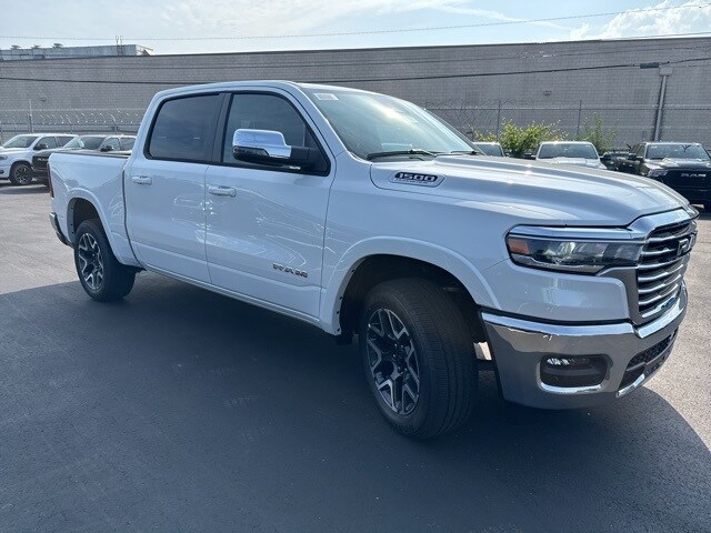 2026 Ram 1500 Laramie photo 3