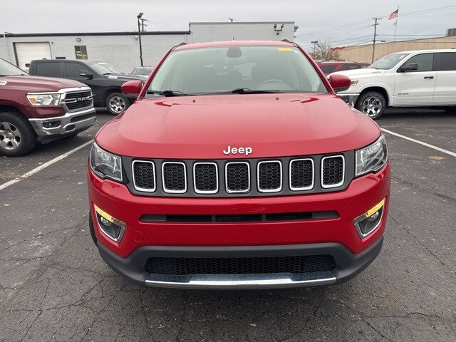 2019 Jeep Compass Limited photo 2