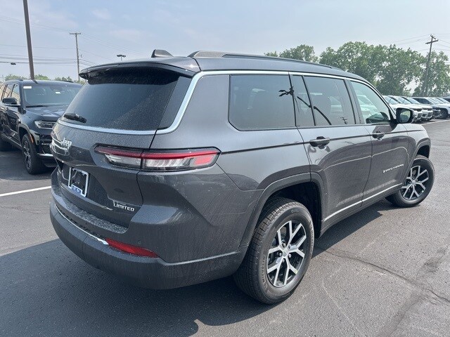 2025 Jeep Grand Cherokee Limited photo 4