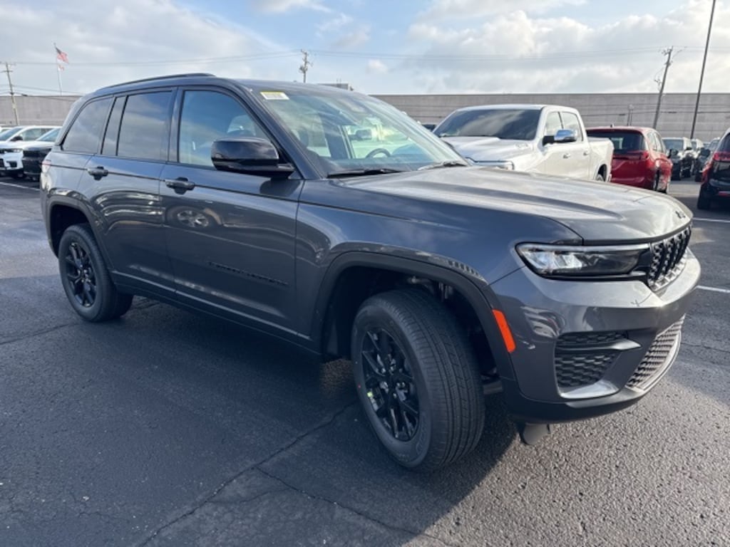 New 2025 Jeep Grand Cherokee ALTITUDE X 4X4 Sport Utility