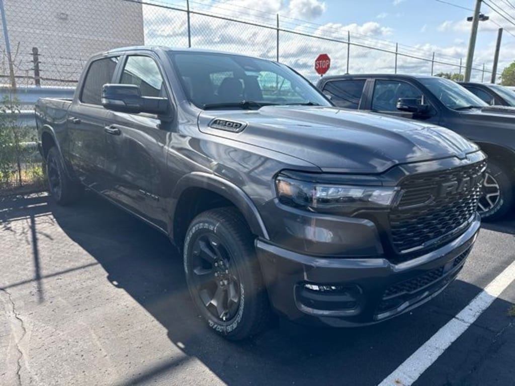 New 2026 Ram 1500 BIG HORN CREW CAB 4X4 5'7 BOX Pickup
