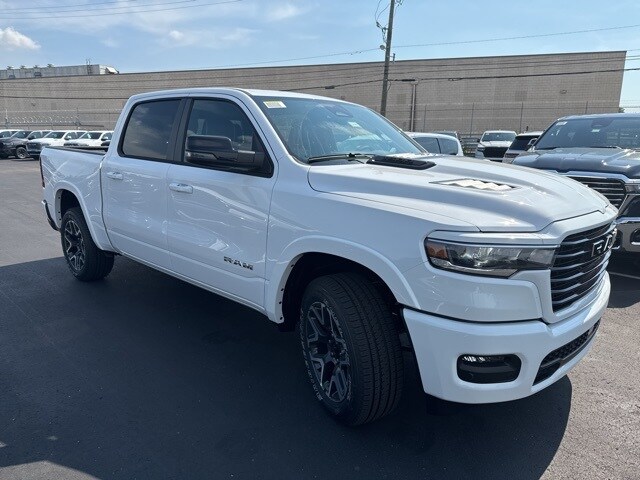 2026 Ram 1500 Laramie photo 3