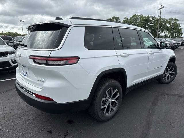 2025 Jeep Grand Cherokee Limited Sport photo 4