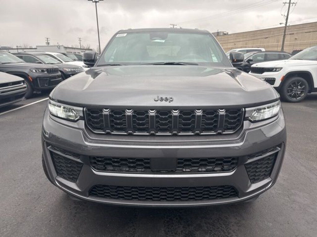 New 2026 Jeep Grand Cherokee LAREDO ALTITUDE 4X4 Sport Utility