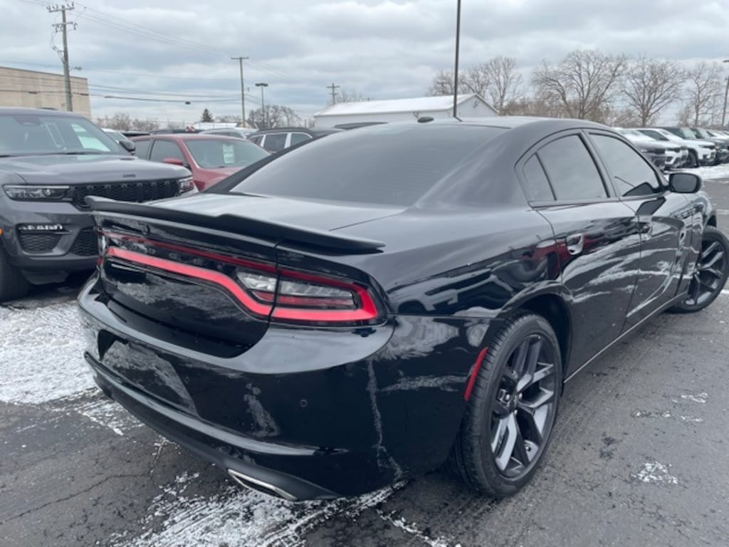 Used 2022 Dodge Charger SXT Sedan