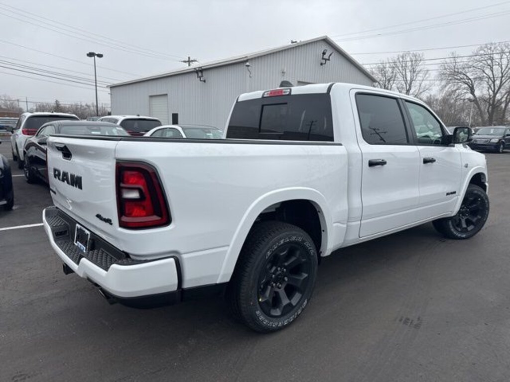New 2026 Ram 1500 BIG HORN CREW CAB 4X4 5'7 BOX Pickup