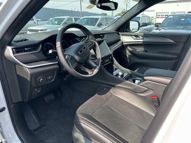 2024 Jeep Grand Cherokee Altitude - Photo 9