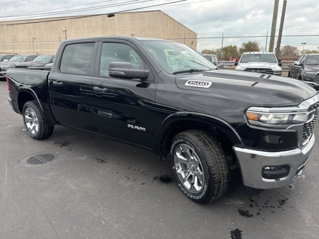 New 2026 Ram 1500 BIG HORN CREW CAB 4X4 5'7 BOX Pickup