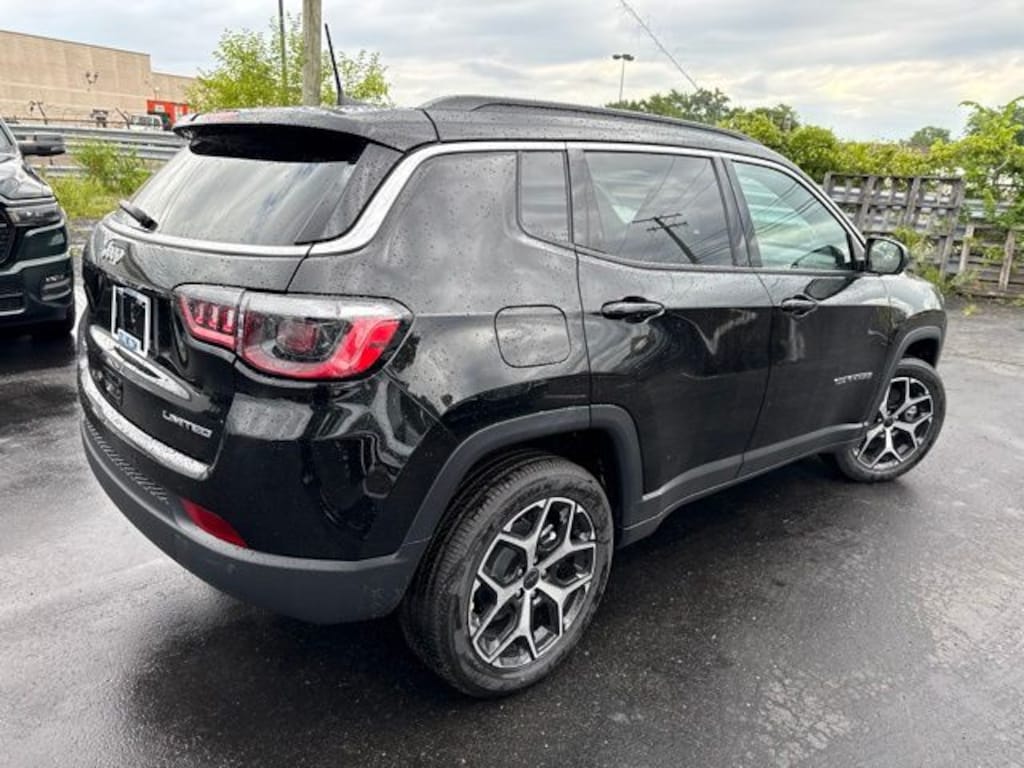 New 2026 Jeep Compass LIMITED 4X4 Sport Utility
