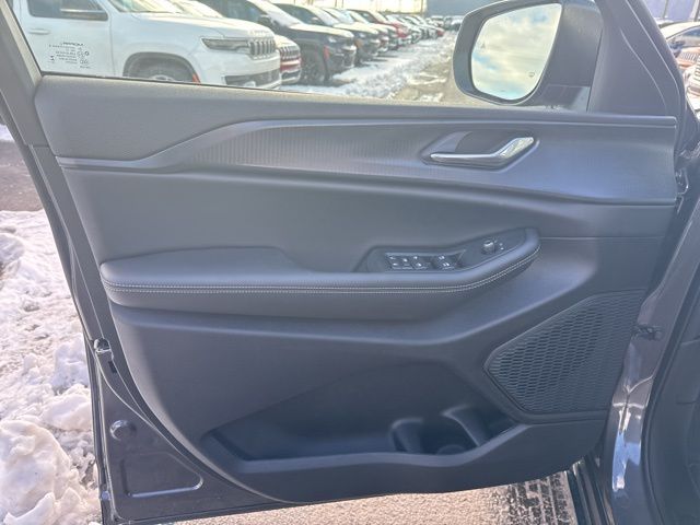 2025 Jeep Grand Cherokee L Laredo - Photo 10