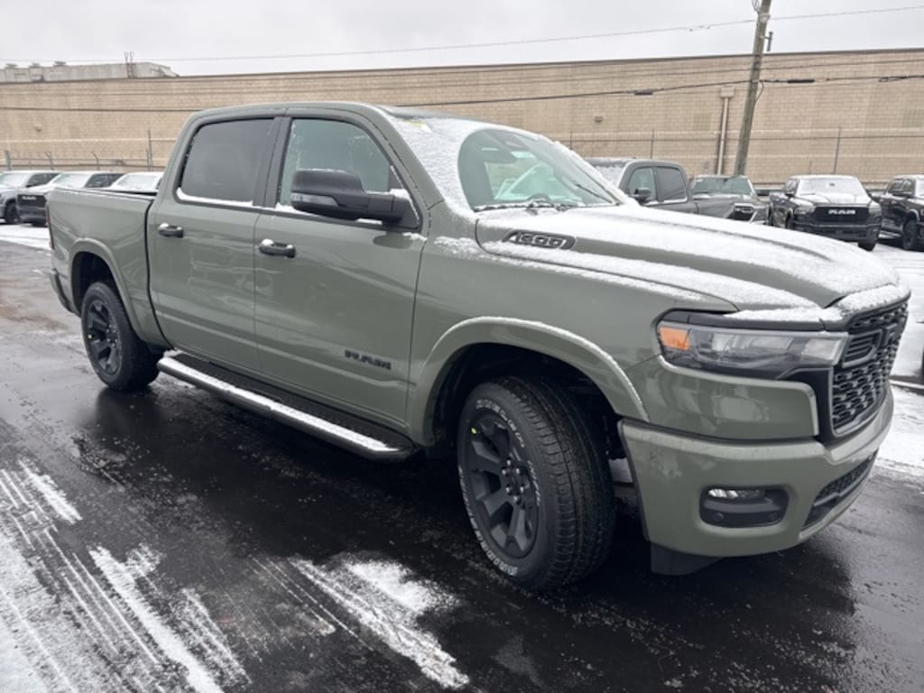 New 2026 Ram 1500 BIG HORN CREW CAB 4X4 5'7 BOX Pickup