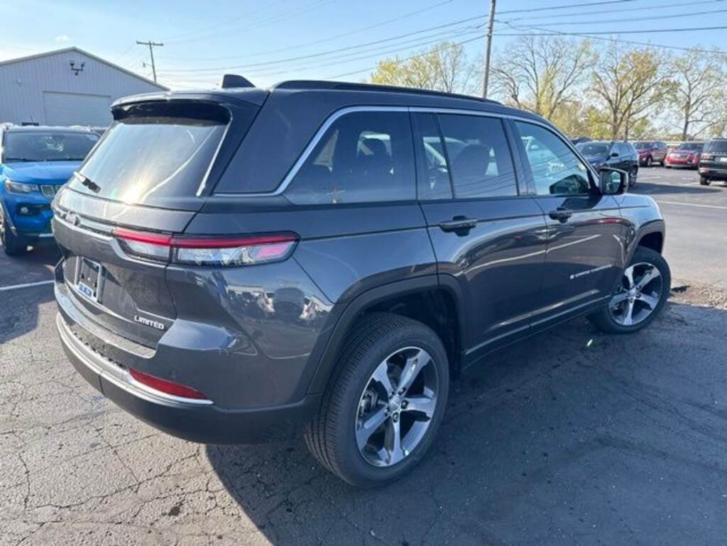 New 2026 Jeep Grand Cherokee LIMITED 4X4 Sport Utility