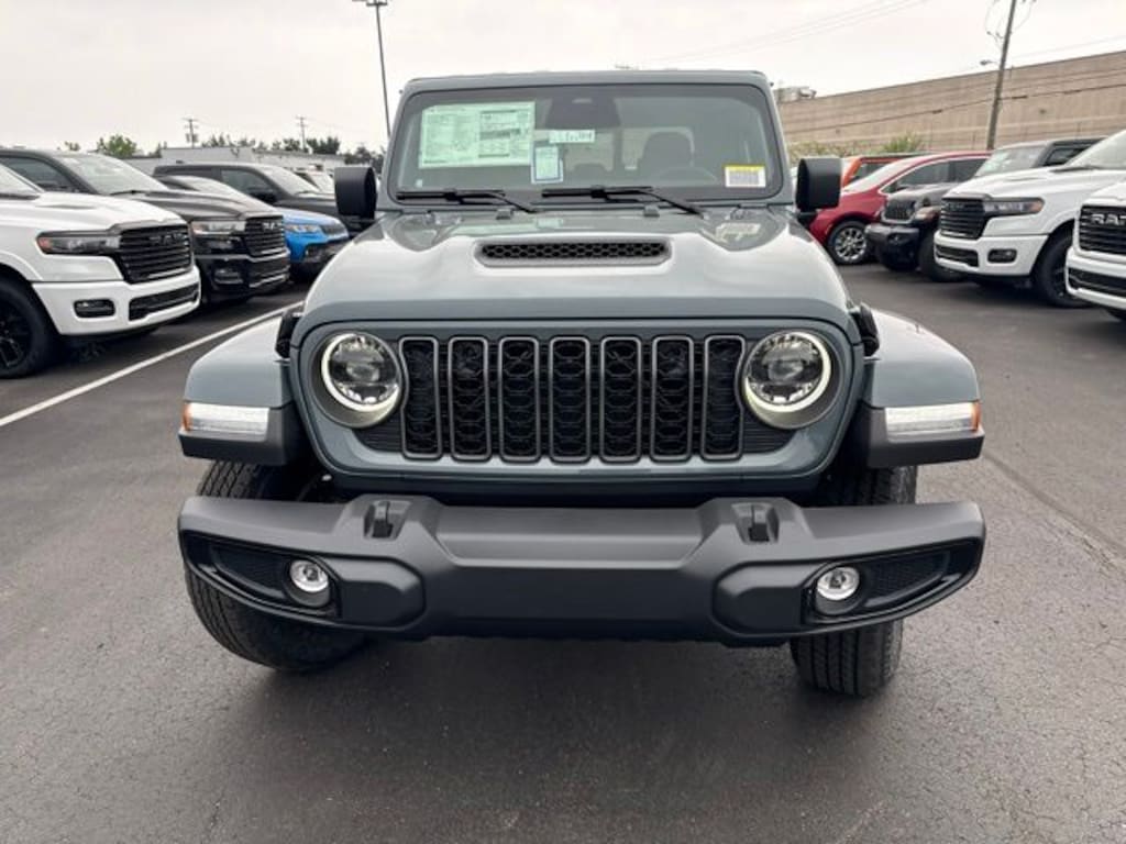 New 2026 Jeep Gladiator SPORT S 4X4 Pickup
