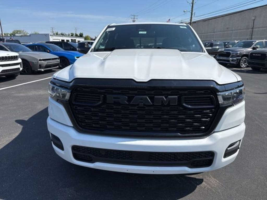 New 2026 Ram 1500 BIG HORN CREW CAB 4X4 5'7 BOX Pickup