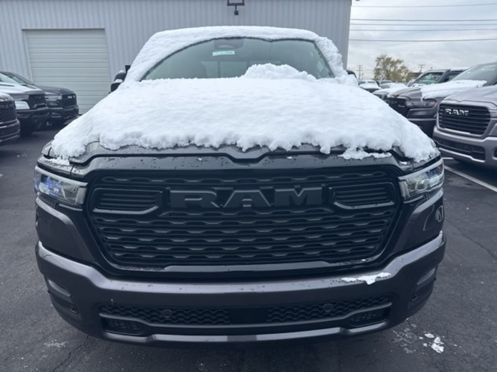 New 2026 Ram 1500 BIG HORN CREW CAB 4X4 5'7 BOX Pickup