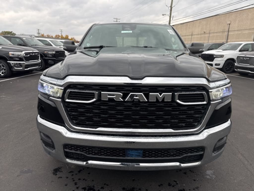 New 2026 Ram 1500 BIG HORN CREW CAB 4X4 5'7 BOX Pickup