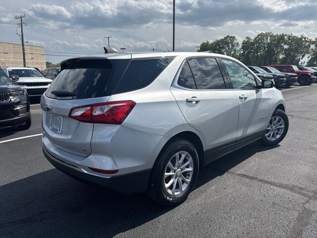 2019 Chevrolet Equinox LT photo 4