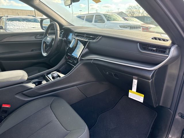 2025 Jeep Grand Cherokee L Laredo - Photo 34