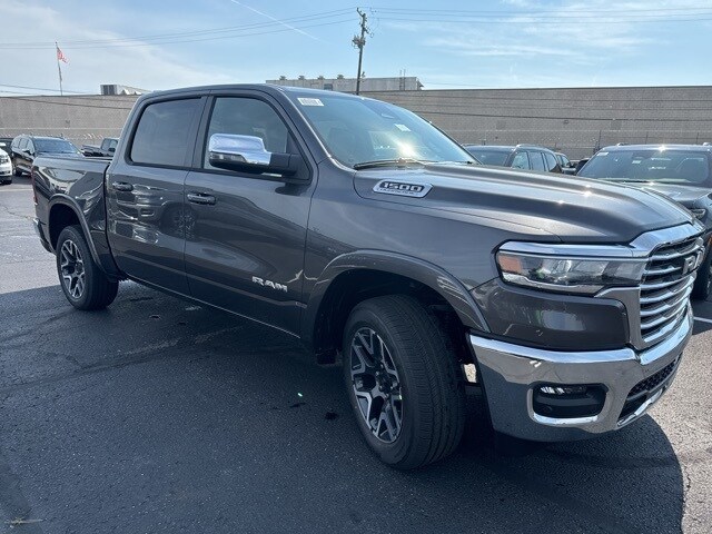 2026 Ram 1500 Laramie photo 3