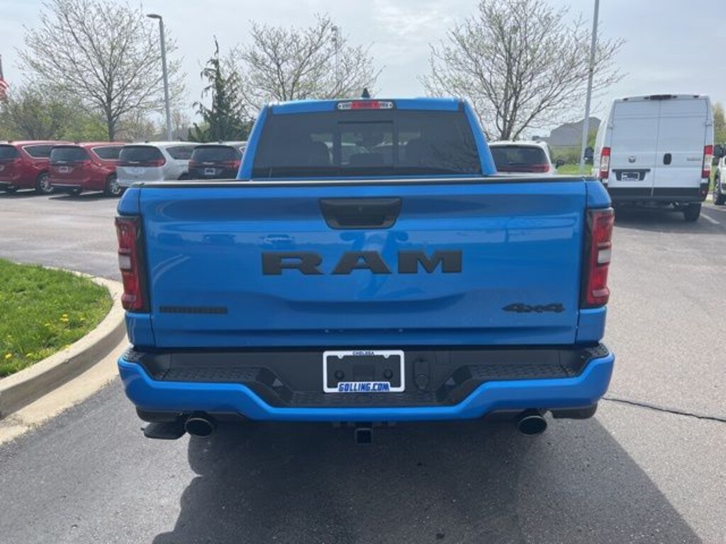 New 2026 Ram 1500 Big Horn Crew Cab 4x4 5'7 Box Pickup