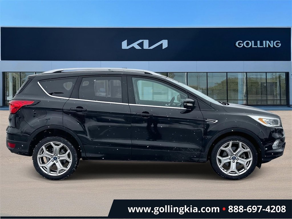Used 2019 Ford Escape Titanium with VIN 1FMCU9J99KUB91363 for sale in Madison Heights, MI