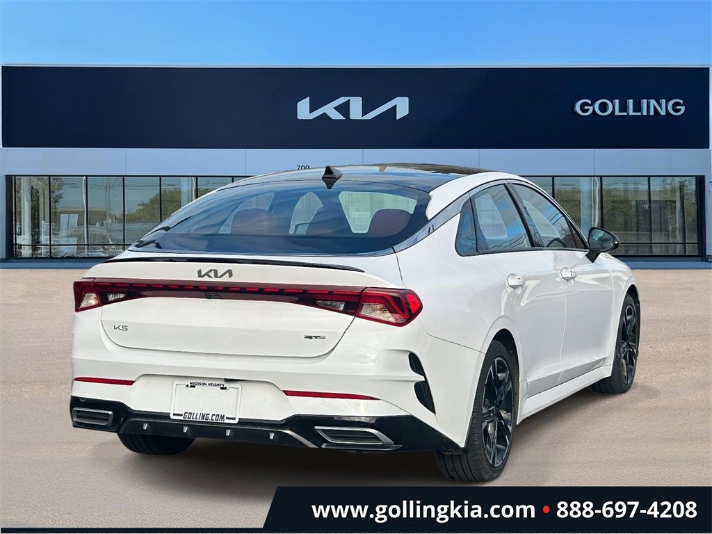 2023 Kia K5 GT-Line photo 3