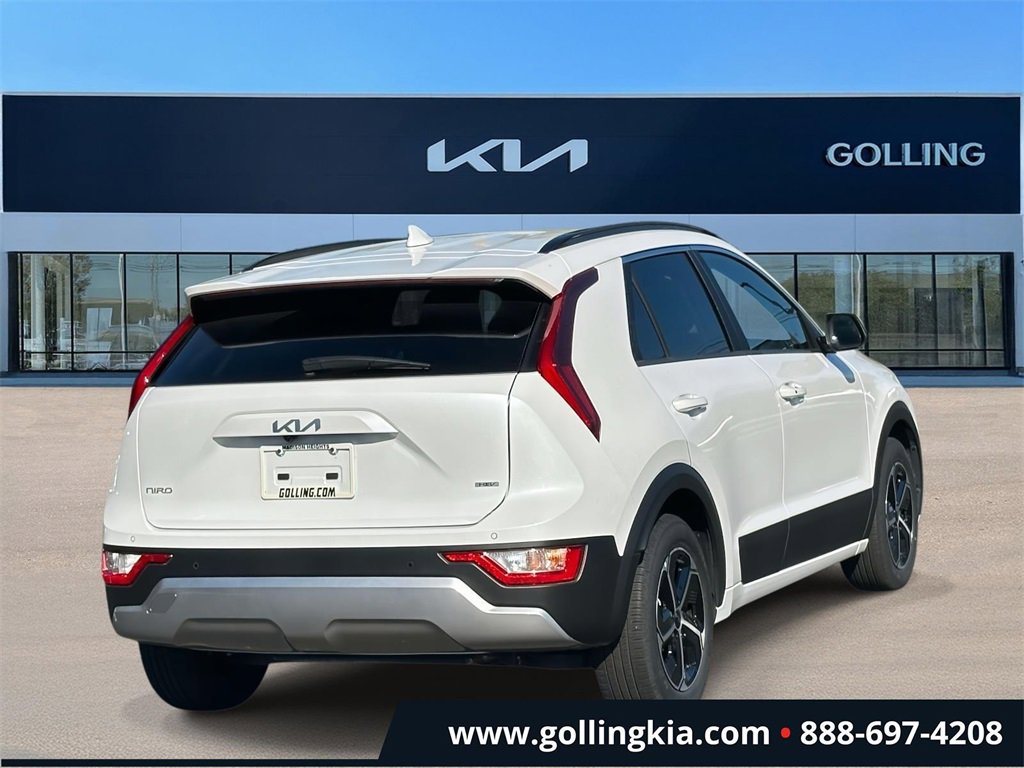 2024 Toyota RAV4 EX photo 3