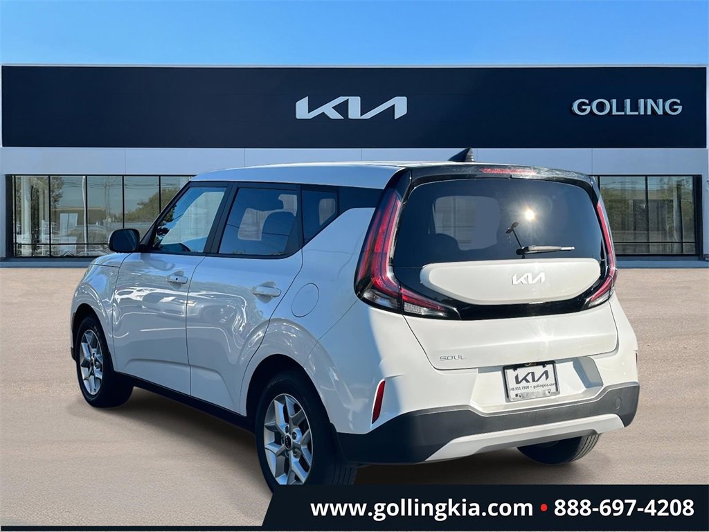 2024 Kia Soul S photo 4