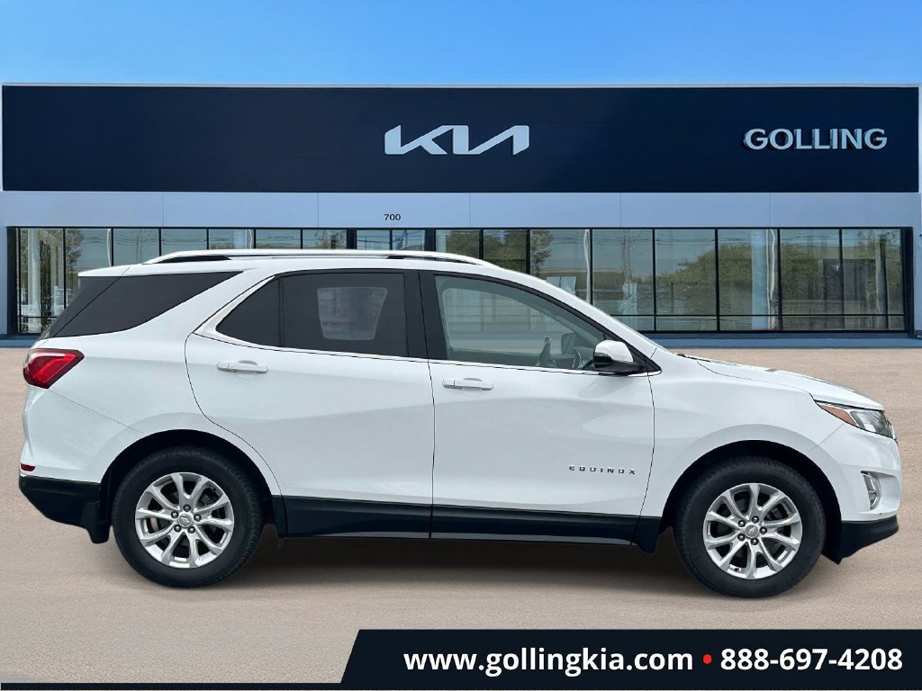 Used 2019 Chevrolet Equinox LT with VIN 2GNAXKEV2K6111232 for sale in Madison Heights, MI