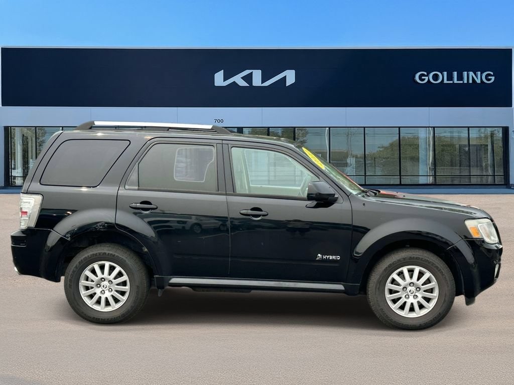 Used 2010 Mercury Mariner Hybrid with VIN 4M2CN3K33AKJ18129 for sale in Madison Heights, MI