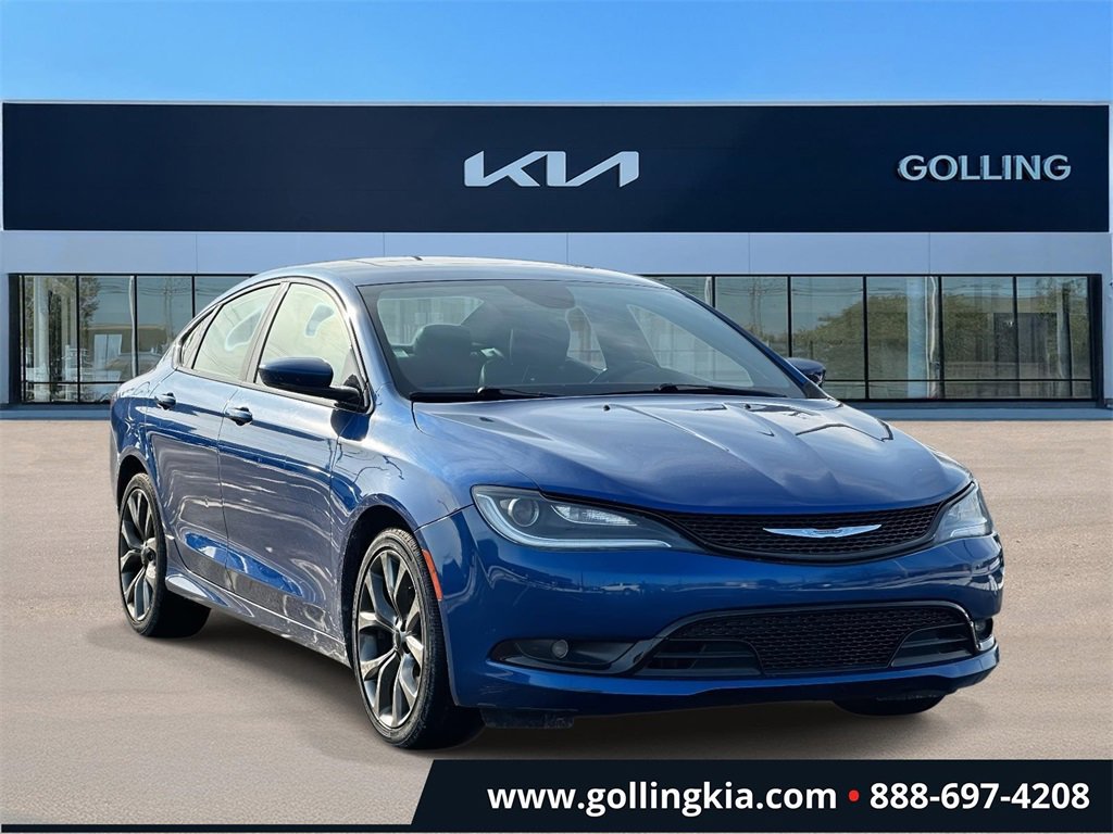 2015 Chrysler 200 S