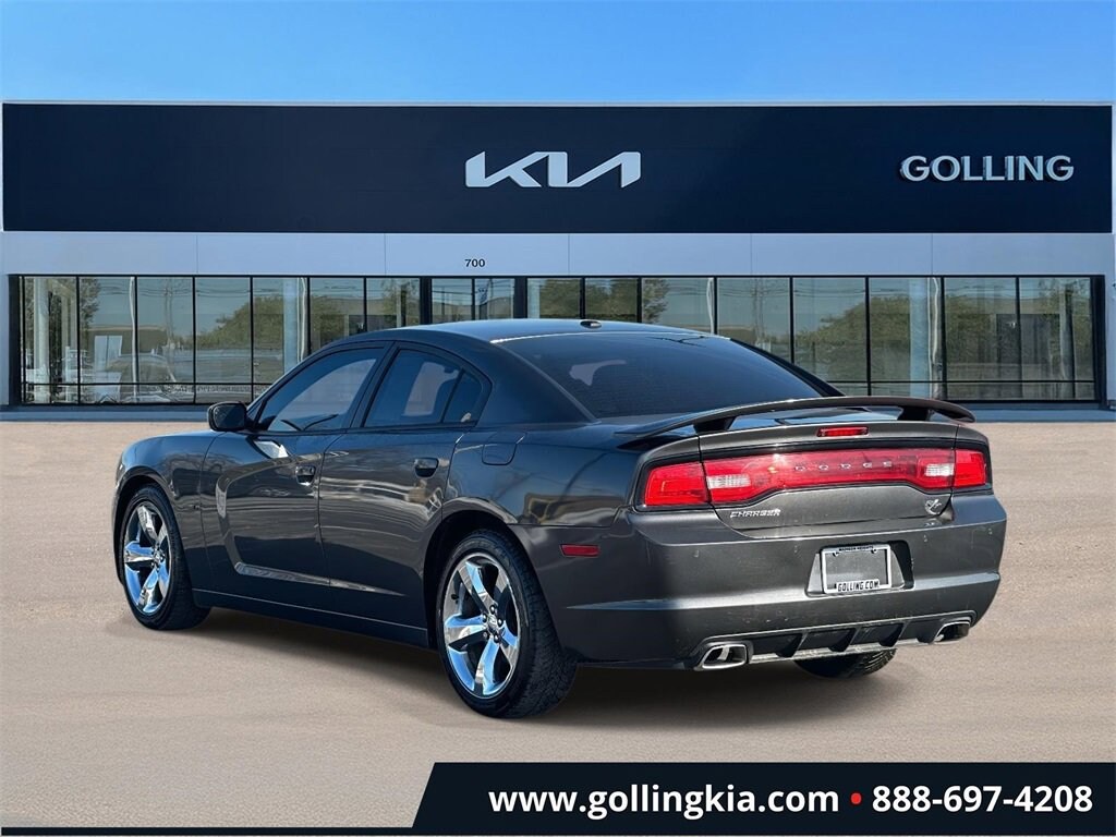 Used 2013 Dodge Charger R/T Sedan