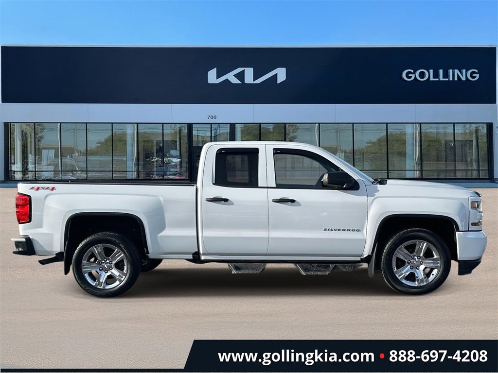 Used 2017 Chevrolet Silverado 1500 Custom with VIN 1GCVKPEC2HZ384818 for sale in Madison Heights, MI